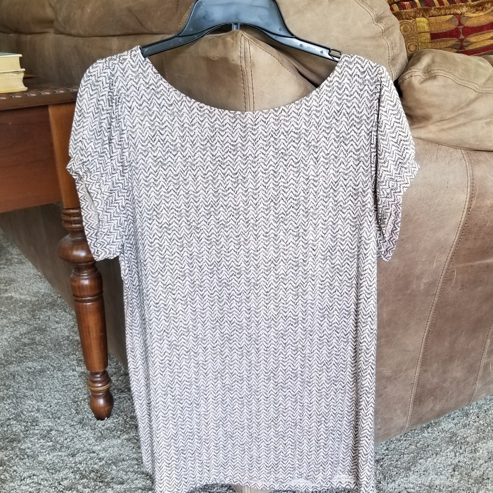 Ann Taylor Loft tee